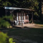 아파트 Rekreacni A Skolici Stredisko Zajezek *