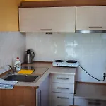 Rekreacni A Skolici Stredisko Zajezek 아파트 흘룸 우 트르제보네