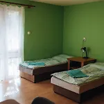 Rekreacni A Skolici Stredisko Zajezek 아파트