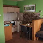 아파트 Rekreacni A Skolici Stredisko Zajezek