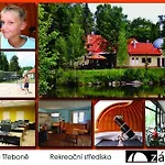 아파트 Rekreacni A Skolici Stredisko Zajezek