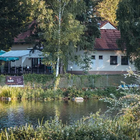 Rekreacni A Skolici Stredisko Zajezek Appartement *