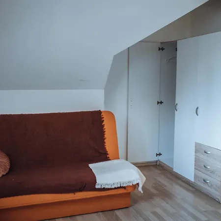 Rekreacni A Skolici Stredisko Zajezek *