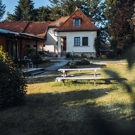 Rekreacni A Skolici Stredisko Zajezek Appartement *