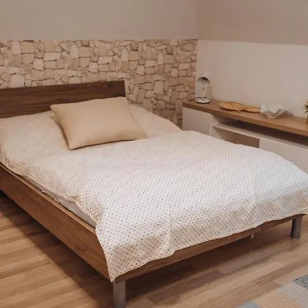 Rekreacni A Skolici Stredisko Zajezek Appartement Chlum u Trebone