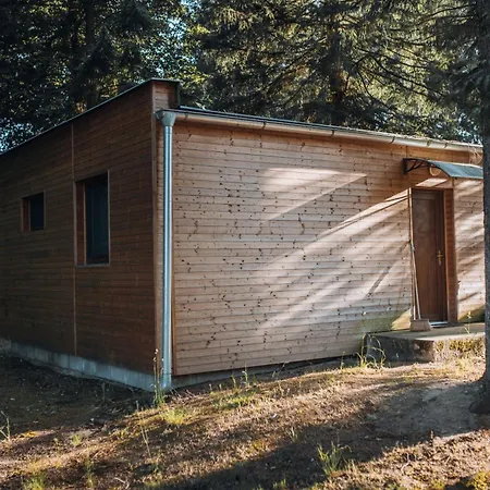 Appartement Rekreacni A Skolici Stredisko Zajezek *