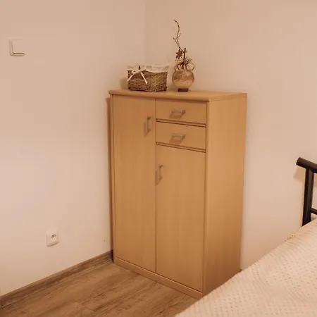 Rekreacni A Skolici Stredisko Zajezek Chlum u Trebone