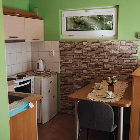 Rekreační A školicí Středisko Zájezek