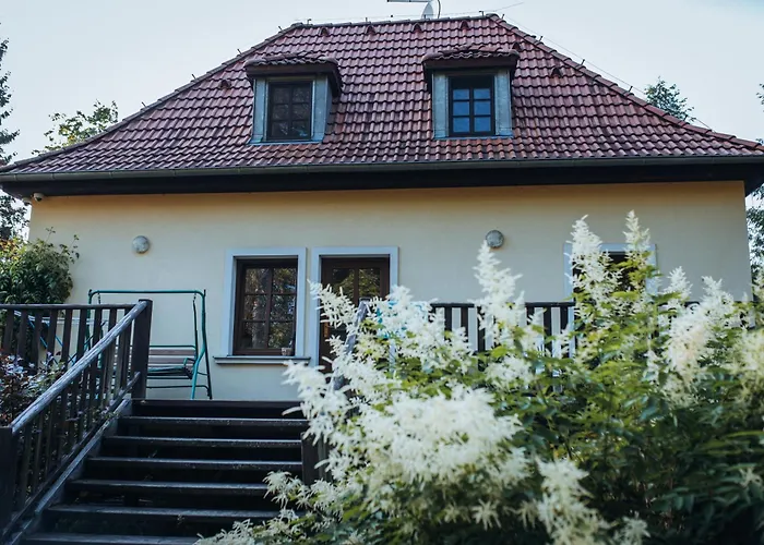 Rekreacni A Skolici Stredisko Zajezek Chlum u Trebone